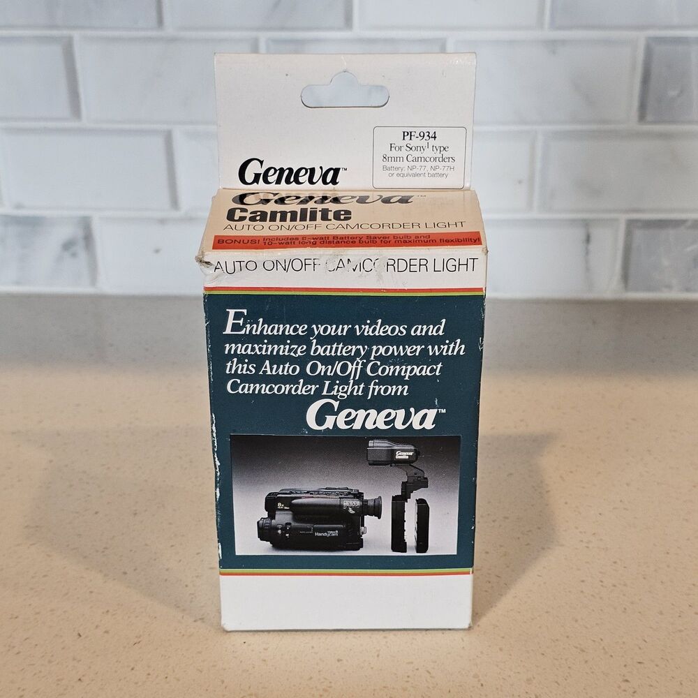 Geneva Camlite Auto On/Off Camcorder Light PF-934 For Sony 8mm Camcorders NOB